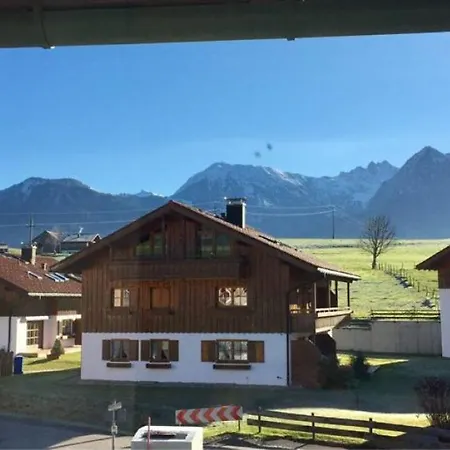 Wintertraum Im Allgau Alpine Und Deluxe Sonnenwinkel, 4 Sterne Klassifiziert, Wlan Gratis, Grosser Balkon Mit Bergsicht, Ruhig Und Doch Zentral Gelegen, Neu Renovierte Ferienwohnung Mit Separaten Schlafzimmer, Brotchenservice, Hunde Auf Anfrage, Park Appartement